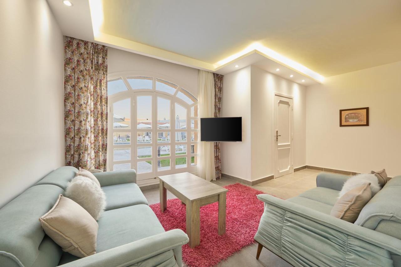 Le Royal Marina Hotel Эль-Аламейн Экстерьер фото