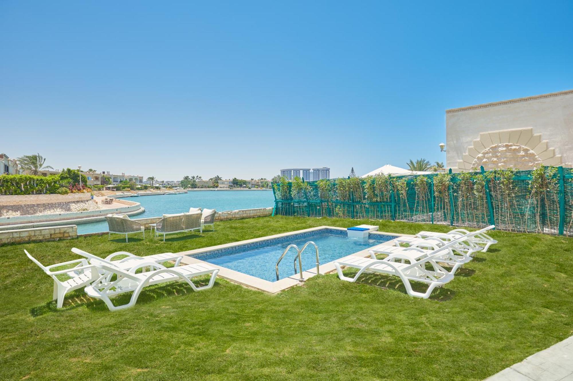 Le Royal Marina Hotel Эль-Аламейн Экстерьер фото